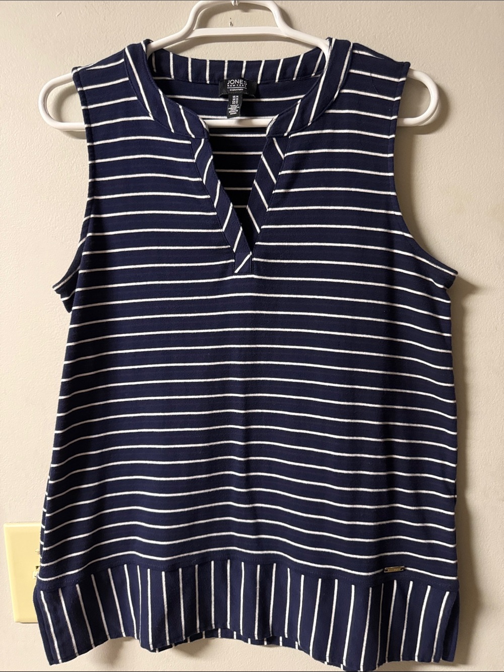 Jones New York Navy & White Striped Sleeveless V-Neck Tank
